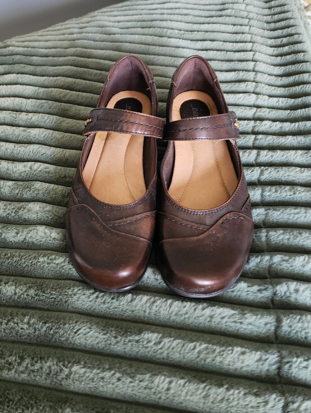 Earth Origins Clover Brown Mary Jane Leather Shoes NWOT